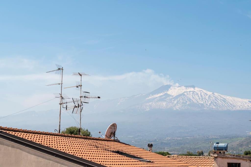 Un Passo Dal Mare Due Dall'Etna Giardini-Naxos Exterior foto